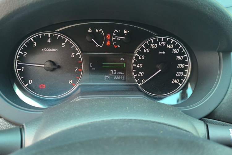 Used Nissan Tiida 2023 1.6L CVT Cool Dynamic Edition Odometer Close Up