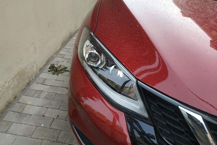 Used Nissan Tiida 2023 1.6L CVT Smart Drive Version Right Front Headlight