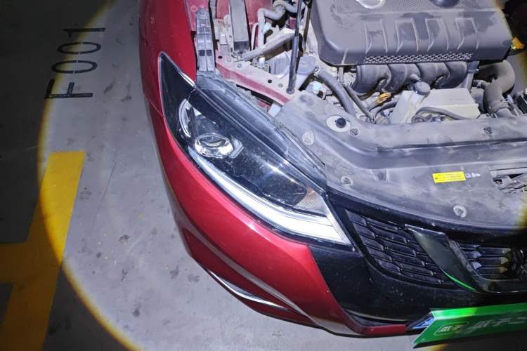 Used Nissan Tiida 2023 1.6L CVT Smart Drive Version Right Front Headlight
