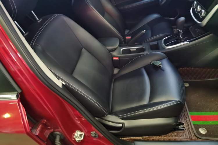 Used Nissan Tiida 2023 1.6L CVT Cool Dynamic Edition Right Front Seat