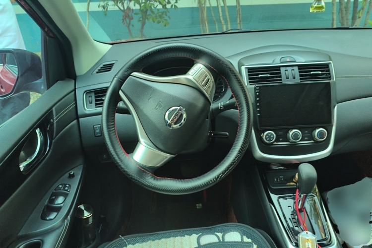 Used Nissan Tiida 2023 1.6L CVT Cool Dynamic Edition Steering Wheel
