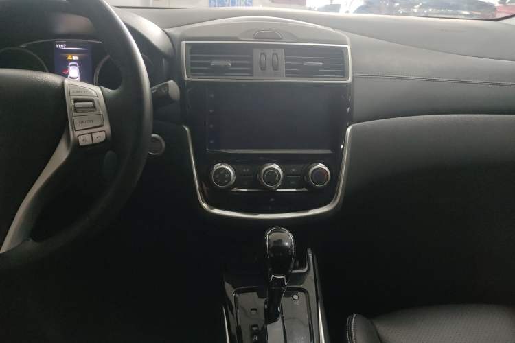 Used Nissan Tiida 2023 1.6L CVT Smart Drive Version Audio And AC Panel
