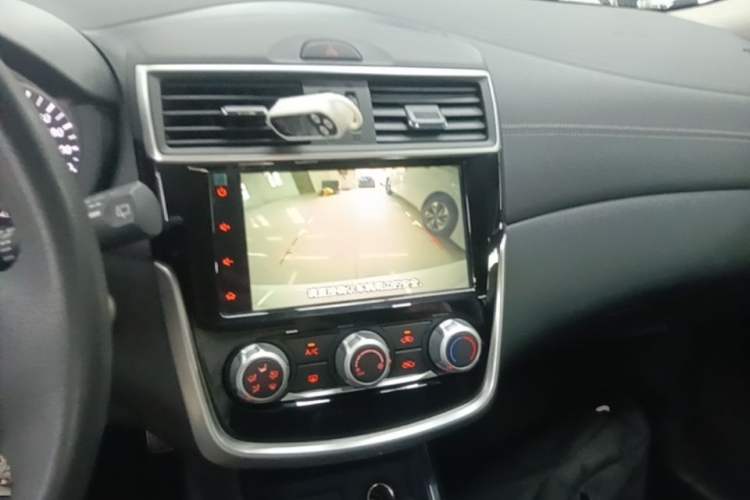 Used Nissan Tiida 2023 1.6L CVT Smart Drive Version Audio And AC Panel