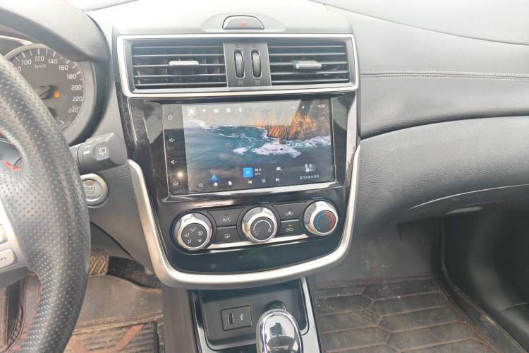 Used Nissan Tiida 2023 1.6L CVT Smart Drive Version Audio And AC Panel