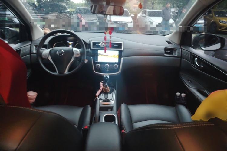 Used Nissan Tiida 2023 1.6L CVT Smart Drive Version Center Console