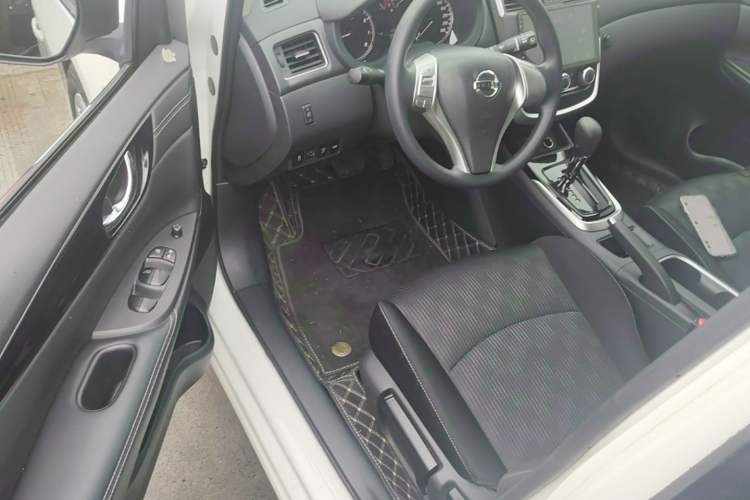 Used Nissan Tiida 2023 1.6L CVT Cool Dynamic Edition Driver Seat