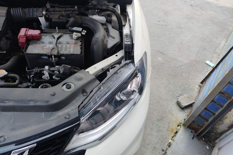 Used Nissan Tiida 2023 1.6L CVT Smart Drive Version Engine Bay Left