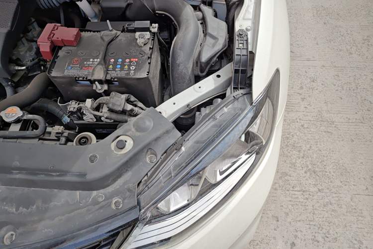 Used Nissan Tiida 2023 1.6L CVT Cool Dynamic Edition Engine Bay Left