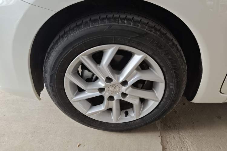 Used Nissan Tiida 2023 1.6L CVT Smart Drive Version Exterior 2
