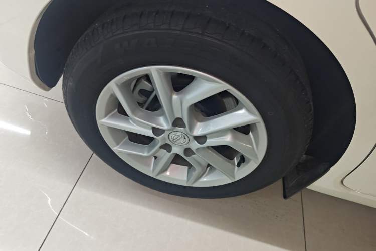 Used Nissan Tiida 2023 1.6L CVT Smart Drive Version Exterior 8
