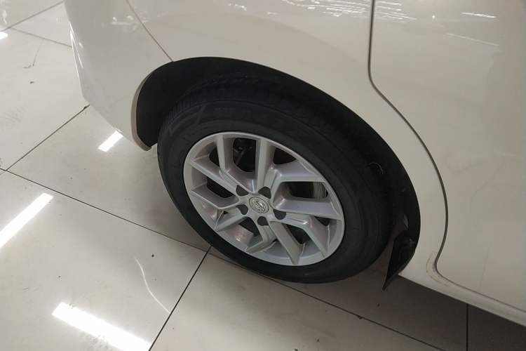 Used Nissan Tiida 2023 1.6L CVT Smart Drive Version Exterior 8