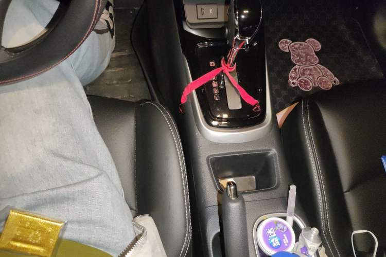 Used Nissan Tiida 2023 1.6L CVT Smart Drive Version Gear Lever