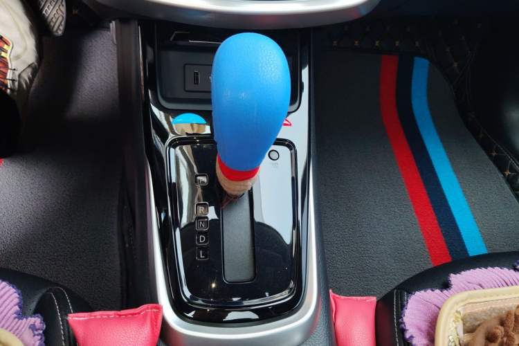 Used Nissan Tiida 2023 1.6L CVT Smart Drive Version Gear Lever