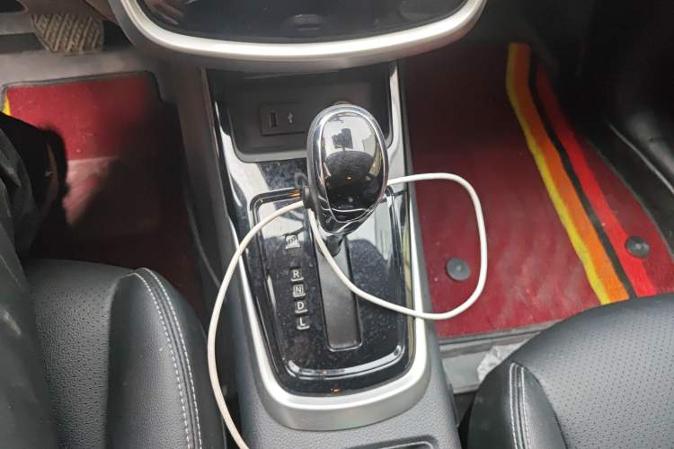 Used Nissan Tiida 2023 1.6L CVT Smart Drive Version Gear Lever