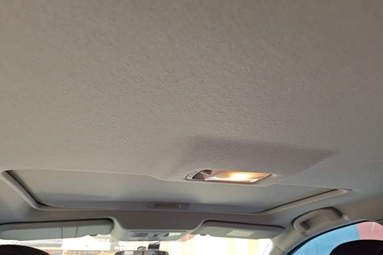 Used Nissan Tiida 2023 1.6L CVT Cool Dynamic Edition Headliner