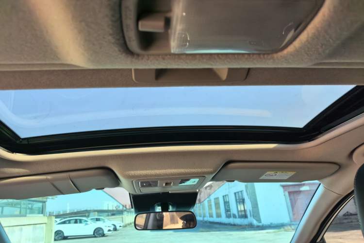 Used Nissan Tiida 2023 1.6L CVT Smart Drive Version Headliner
