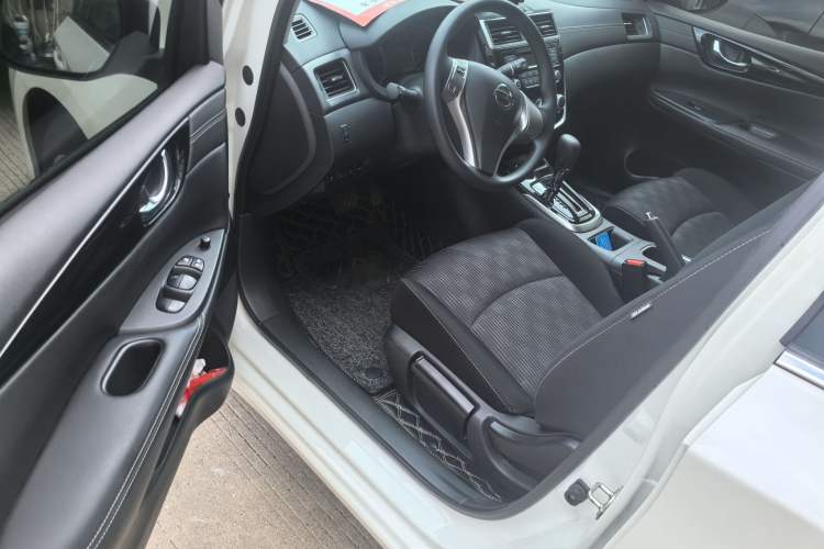 Used Nissan Tiida 2023 1.6L CVT Cool Dynamic Edition Interior 2
