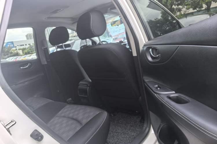 Used Nissan Tiida 2023 1.6L CVT Cool Dynamic Edition Interior 5