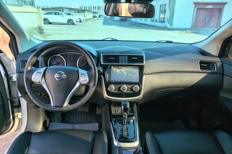 Used Nissan Tiida 2023 1.6L CVT Smart Drive Version Interior 6