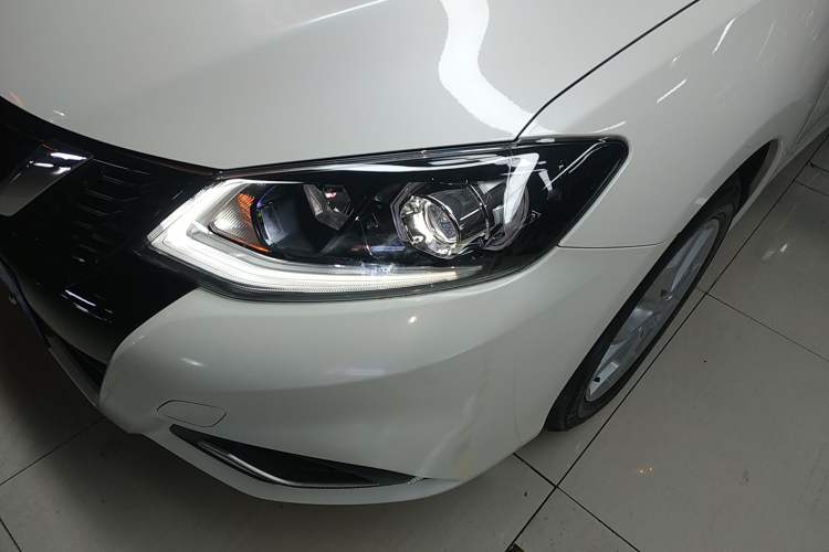 Used Nissan Tiida 2023 1.6L CVT Smart Drive Version Left Front Headlight
