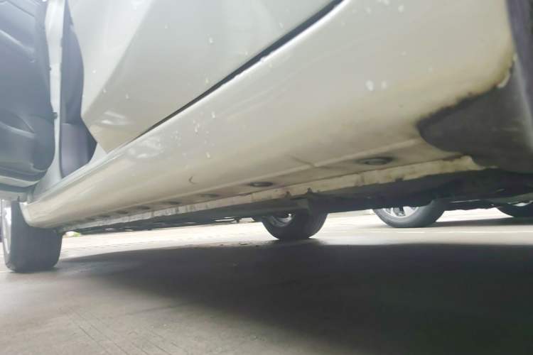 Used Nissan Tiida 2023 1.6L CVT Cool Dynamic Edition Left Side Sill