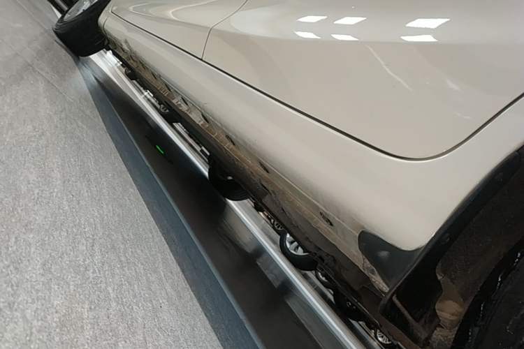 Used Nissan Tiida 2023 1.6L CVT Cool Dynamic Edition Left Side Sill
