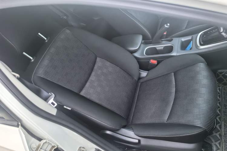 Used Nissan Tiida 2023 1.6L CVT Cool Dynamic Edition Right Front Seat