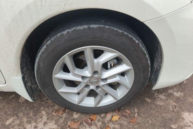 Used Nissan Tiida 2023 1.6L CVT Smart Drive Version Right Front Wheel Hub