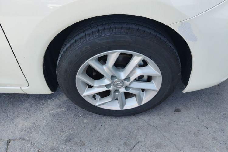 Used Nissan Tiida 2023 1.6L CVT Smart Drive Version Right Front Wheel Hub