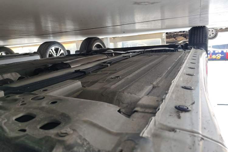 Used Nissan Tiida 2023 1.6L CVT Smart Drive Version Right Side Sill