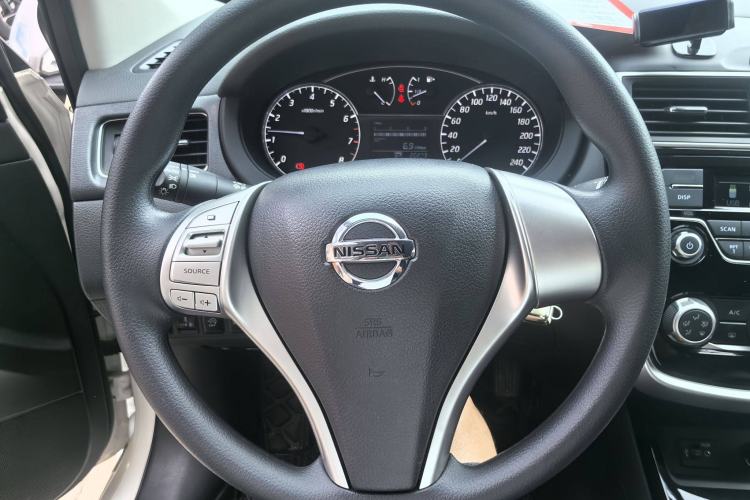 Used Nissan Tiida 2023 1.6L CVT Cool Dynamic Edition Steering Wheel