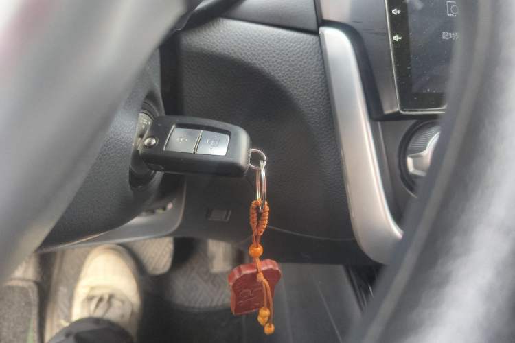 Used Nissan Tiida 2023 1.6L CVT Cool Dynamic Edition Vehicle Key