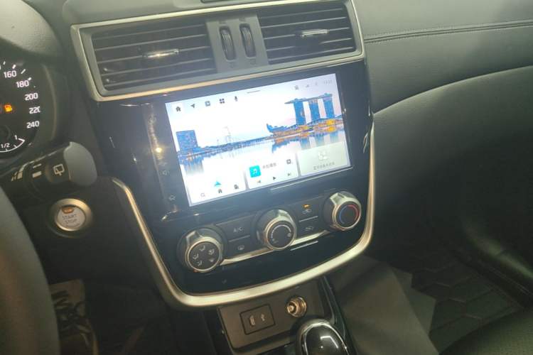 Used Nissan Tiida 2024 1.6L CVT Smart Drive Edition Audio And AC Panel