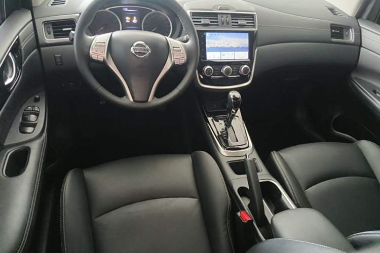 Used Nissan Tiida 2024 1.6L CVT Smart Drive Edition Center Console