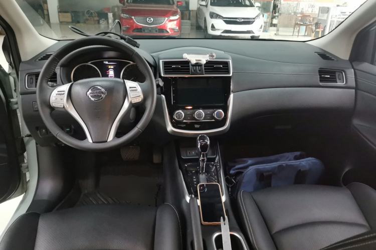 Used Nissan Tiida 2024 1.6L CVT Smart Drive Edition Center Console