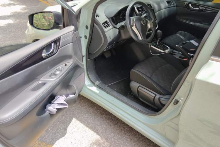 Used Nissan Tiida 2024 1.6L CVT Cool Dynamic Edition Driver Seat
