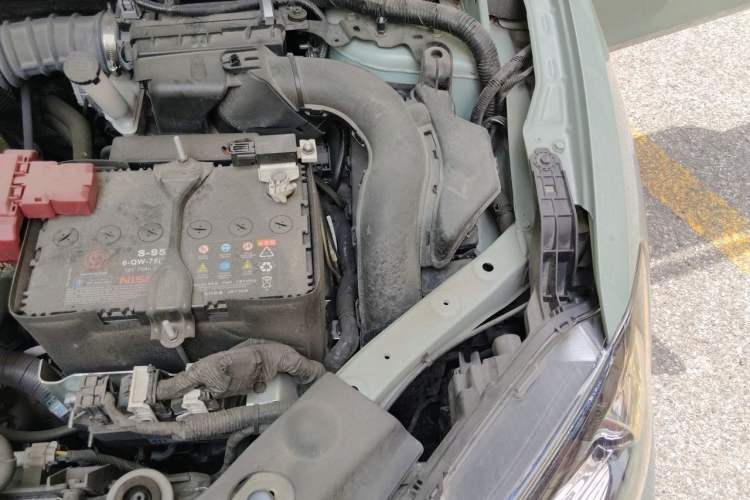 Used Nissan Tiida 2024 1.6L CVT Cool Dynamic Edition Engine Bay Left