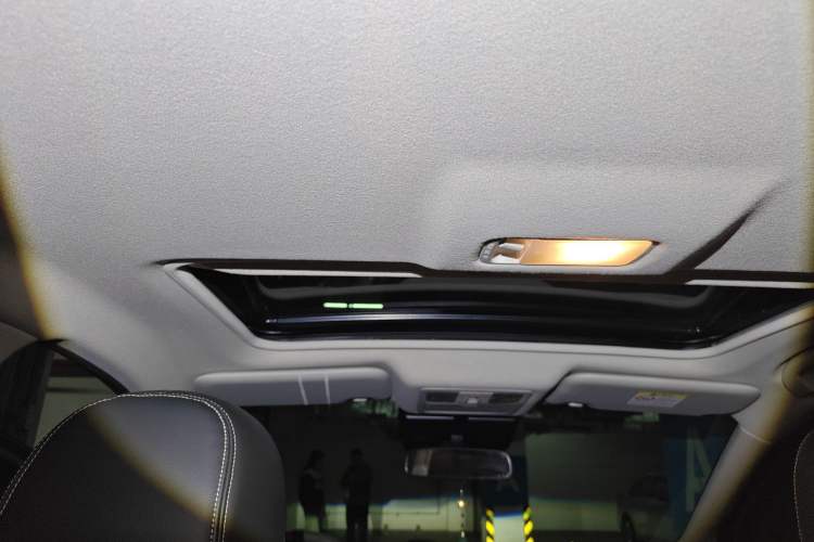 Used Nissan Tiida 2024 1.6L CVT Smart Drive Edition Headliner