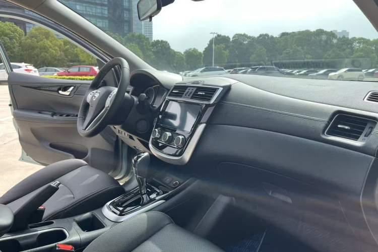 Used Nissan Tiida 2024 1.6L CVT Smart Drive Edition Interior 8