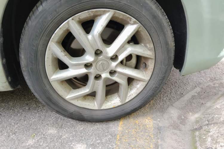 Used Nissan Tiida 2024 1.6L CVT Cool Dynamic Edition Right Front Wheel Hub