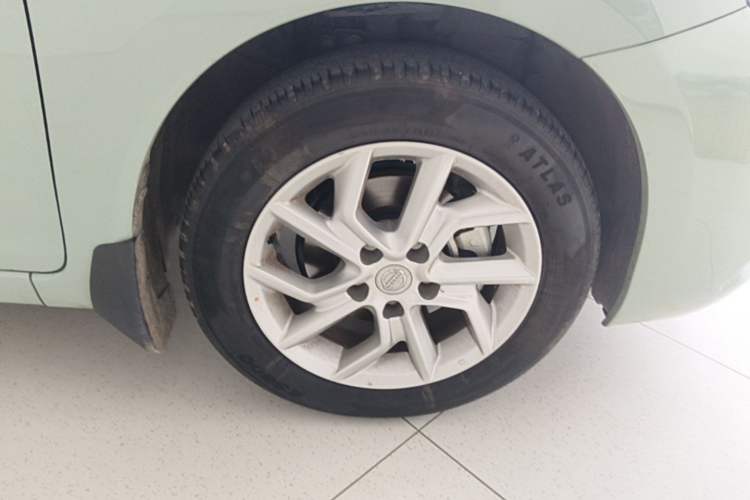 Used Nissan Tiida 2024 1.6L CVT Smart Drive Edition Right Front Wheel Hub