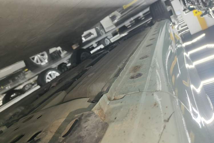 Used Nissan Tiida 2024 1.6L CVT Smart Drive Edition Right Side Sill