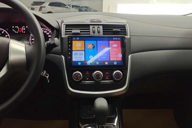 Used Nissan Tiida 2024 1.6L CVT Cool Dynamic Edition Audio And AC Panel