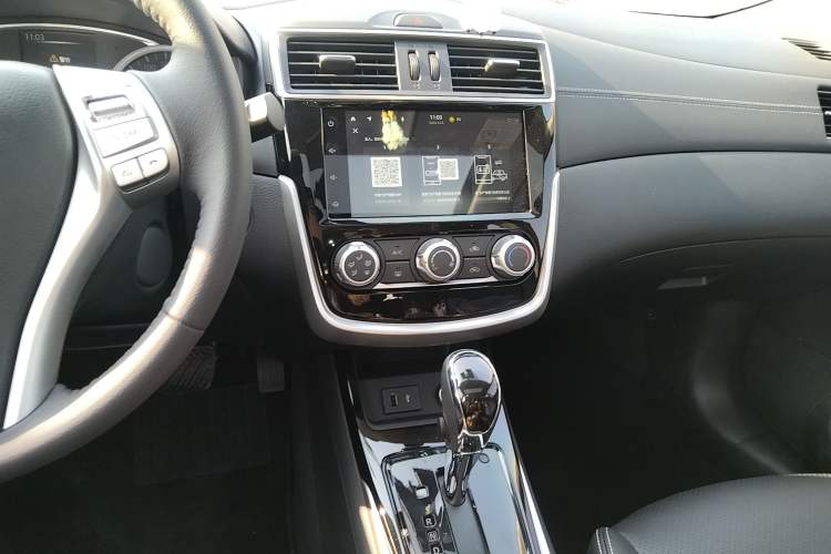 Used Nissan Tiida 2024 1.6L CVT Smart Drive Edition Audio And AC Panel