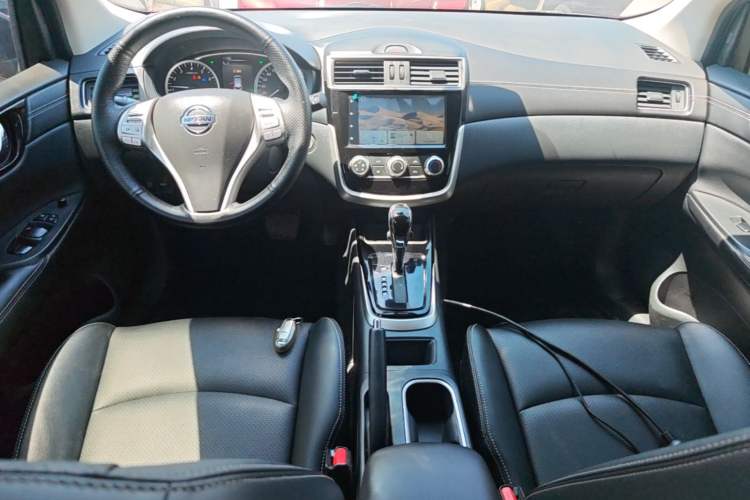 Used Nissan Tiida 2024 1.6L CVT Smart Drive Edition Center Console