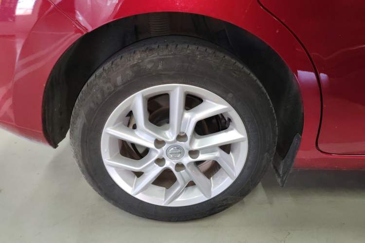 Used Nissan Tiida 2024 1.6L CVT Cool Dynamic Edition Exterior 5