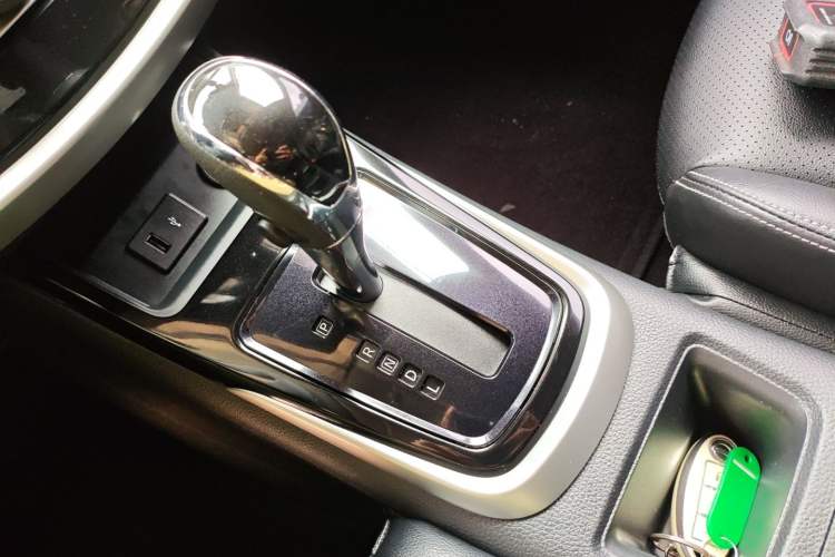 Used Nissan Tiida 2024 1.6L CVT Smart Drive Edition Gear Lever