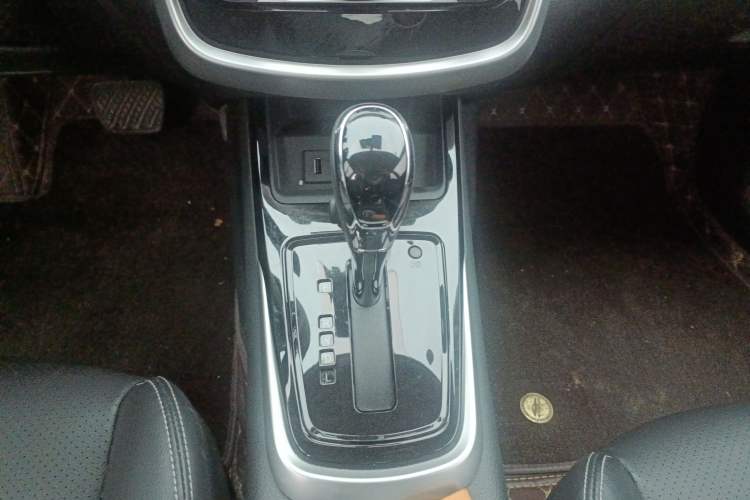 Used Nissan Tiida 2024 1.6L CVT Smart Drive Edition Gear Lever