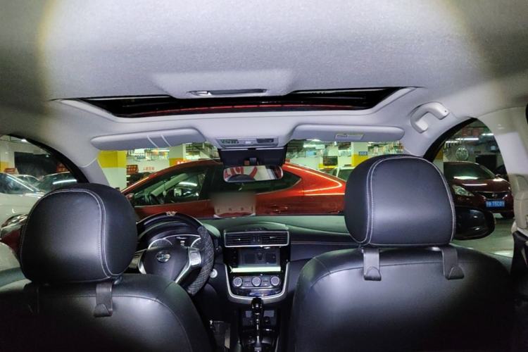 Used Nissan Tiida 2024 1.6L CVT Cool Dynamic Edition Headliner