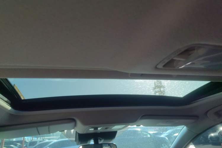 Used Nissan Tiida 2024 1.6L CVT Smart Drive Edition Headliner